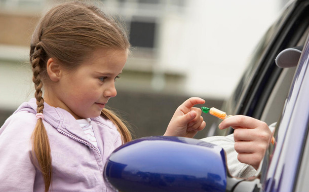 Advising Your Child Not to Talk to Strangers