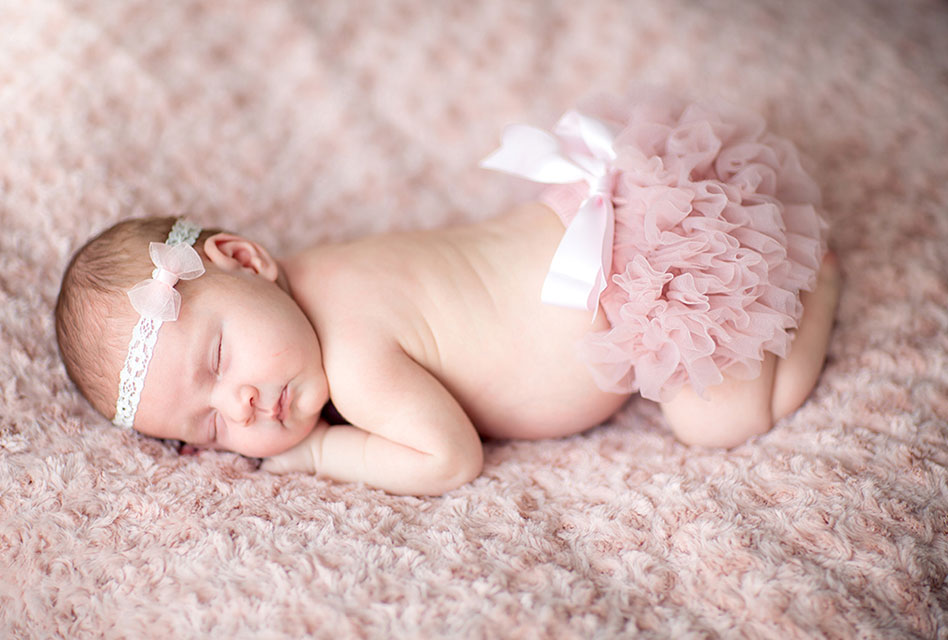 Advice for Family and Friends Visiting a New Born Baby