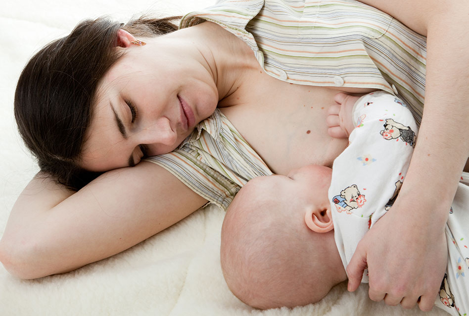 Breast or Bottle - Tandem Feeding Twins